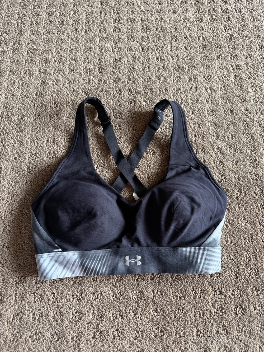 Black Under Armour Sports Bra **Never Worn**